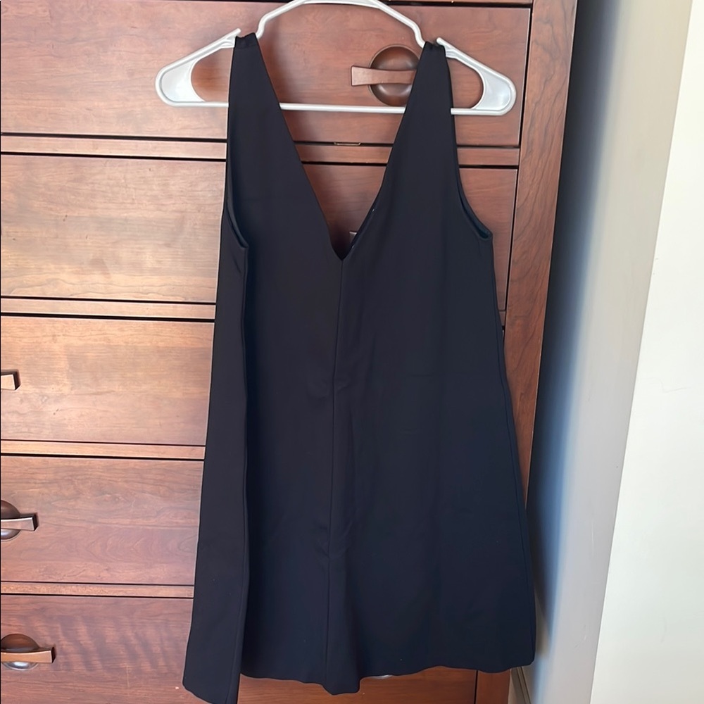 Elegant Black Sleeveless Dress